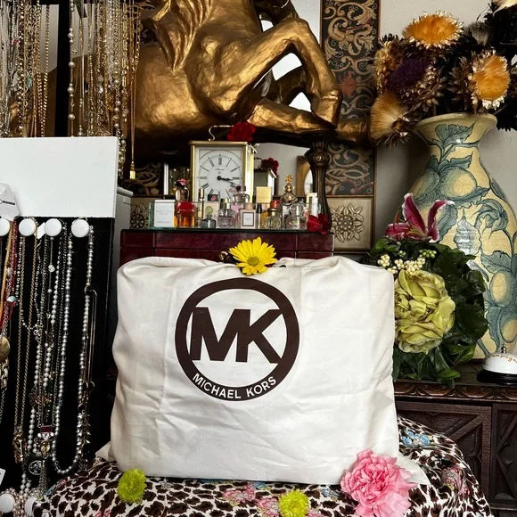 🌹RUNWAY MICHAEL KORS GLSSS/LEATHER BAG                      🌹RARE MK COUTURE BAG - Picture 15 of 15